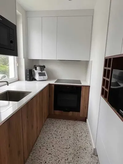 Mieszkanie 3 pokoje + biuro + wyjście na ogródek - miniatura 4