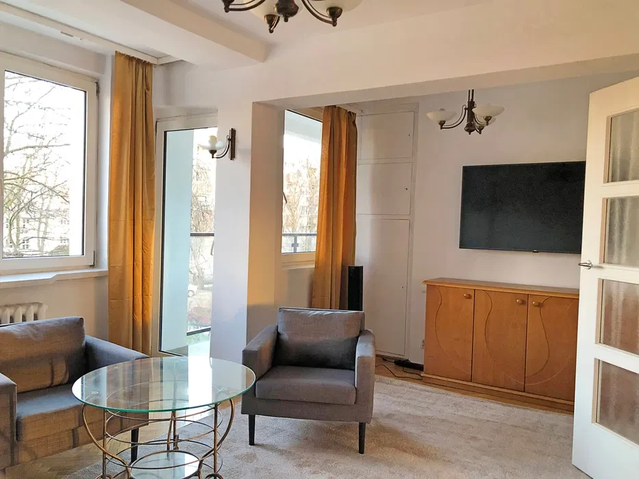 Śródmieście / Muranów / 47,7 m2, dwa pokoje, balkon - 1/6