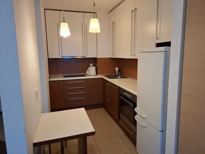 Duża komfortowa kawalerka 29 m² w bardzo dobrej lokalizacji na zamkniętym strzeżonym małym, kameralnym osiedlu dla jednej lub dwóch osób. - miniatura 2