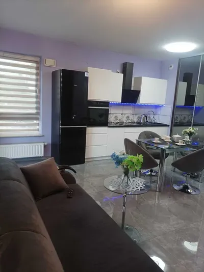 Bezpośrednio kawalerka 32 m2 przy promenadzie, dla zmotoryzowanych garaż w cenie - miniatura 2