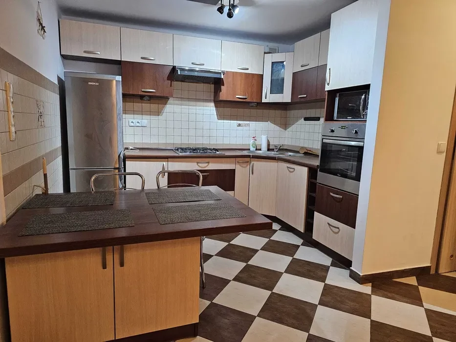 Mieszkanie 2-pokojowe 36m2 w centrum Krakowa do wynajęcia bezpośrednio - 1/4