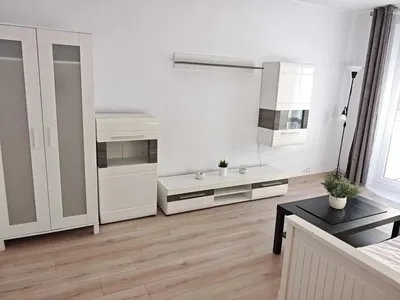 Kawalerka blisko plaży Gdynia Babie Doły wynajem okazjonalny - miniatura 2