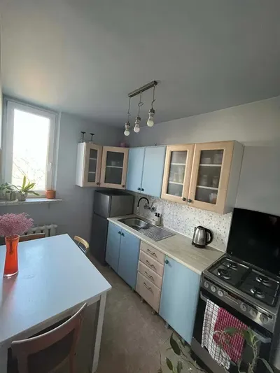 wynajme mieszkanie 33m z miejscem postojowym Kraków Czyżyny - miniatura 3