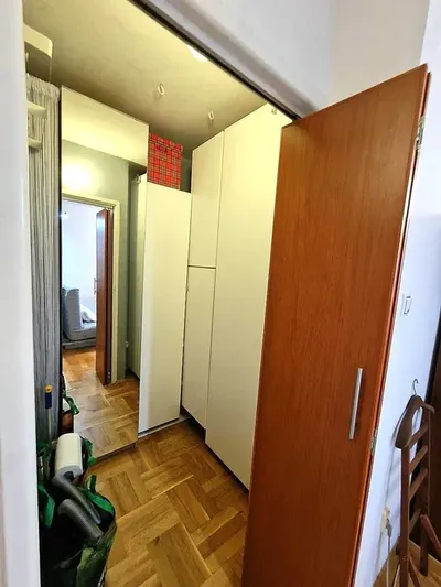 2 pokoje ul. Wrzeciono 8 przy Stacji Metra Wawrzyszew - miniatura 5