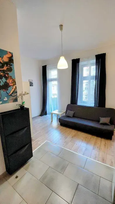 Nie trać czasu na dojazdy! Mieszkanie 2 pokoje, ścisłe centrum, w pobliżu rynku, Placu Bema, Placu Grunwaldzkiego.