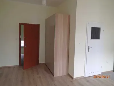 Samodzielny pokój - miniatura 3