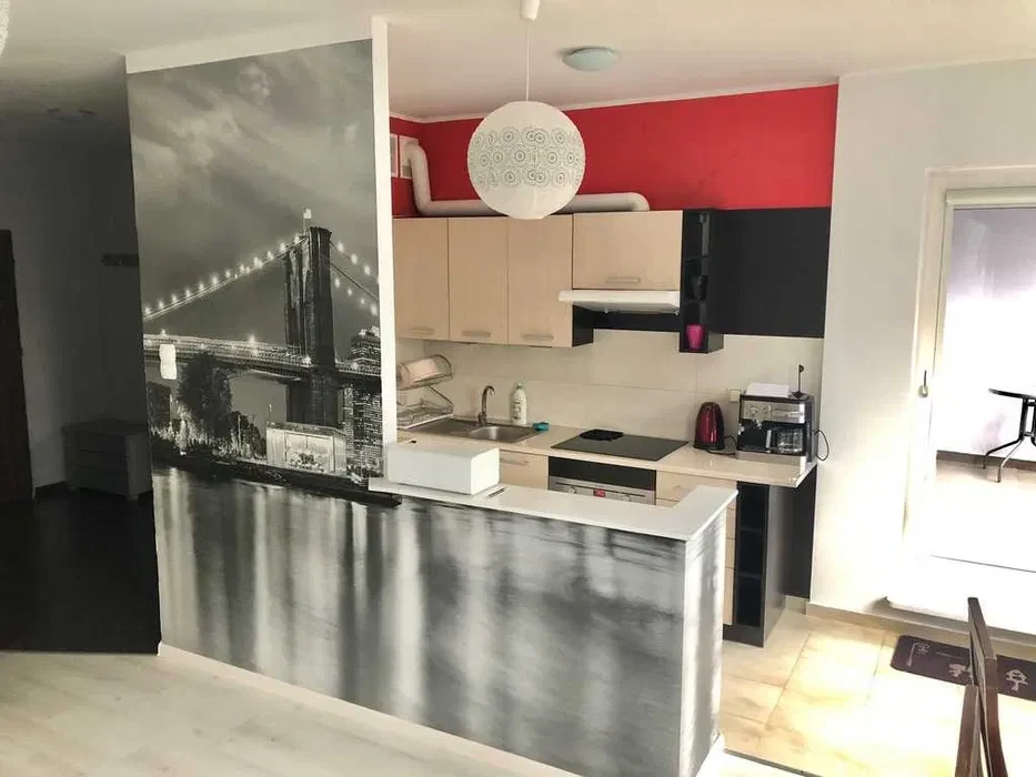 2 pok. 57m2, balkon, winda, 1 piętro. Gumieńce - 2700 zł - 1/6