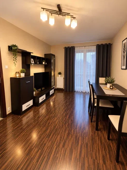 Kraków | 45 m² | 2 pokoje | Duży balkon | Garaż | Piwnica - 1/5