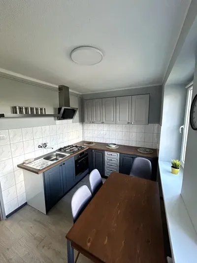 Do wynajęcia: Przytulne i gotowe do zamieszkania mieszkanie 44 m² z dużym balkonem - miniatura 3