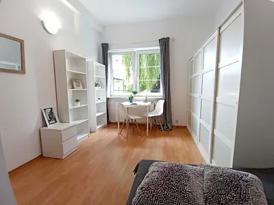 Komfortowy, duży pokój Okęcie- Hynka. Comfy room (also for couple). Комфорт номер - miniatura 2