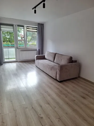 Mieszkanie na wynajem świeżo po remoncie - miniatura 2