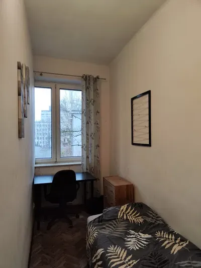 Pokoje w dobrej lokalizacji Lea 39