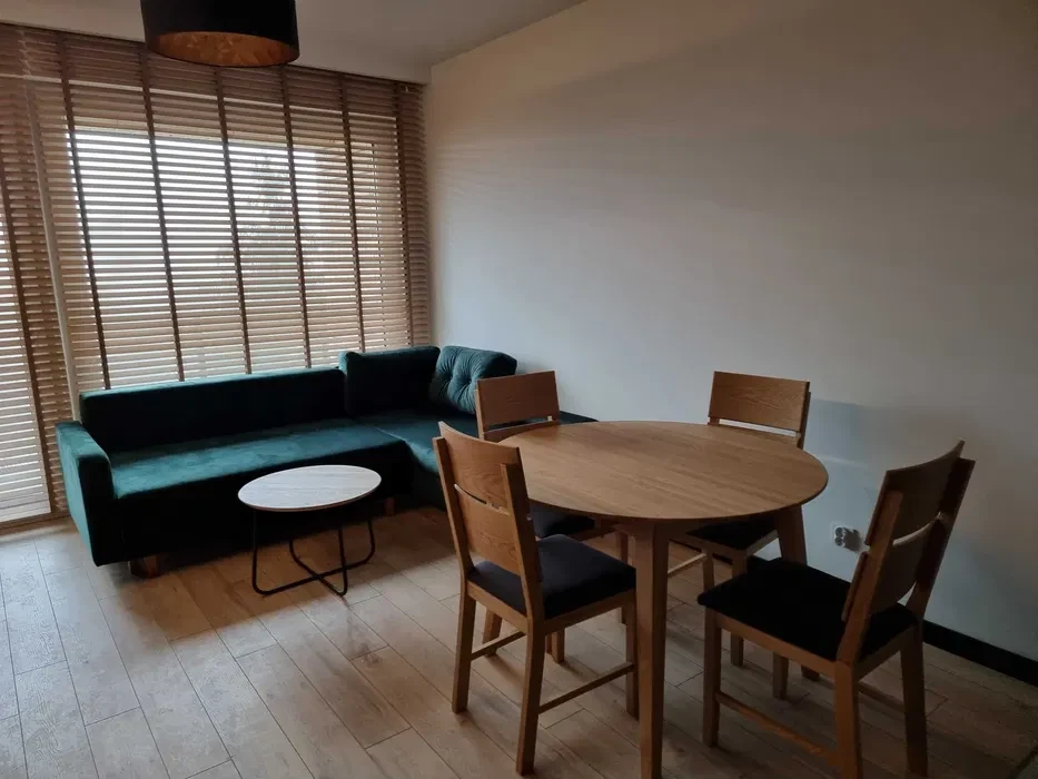 Mieszkanie na wynajem 52m2 nowoczesne 3 pokoje balkon klimatyzacja ul. Lema - 1/8