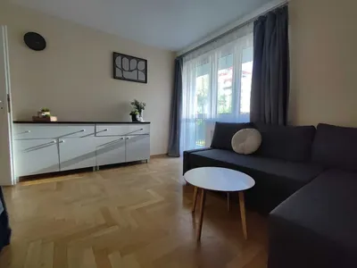 Kawalerka z dużym balkonem i osobną kuchnią bez prowizji ul. Kordiana - miniatura 3