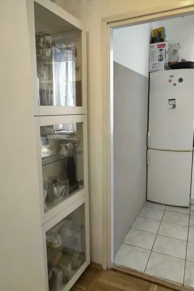 Jasne przytulne 3 pokojowe kuchnia 48 m Nowa Huta Centrum C Plac Centralny winda - miniatura 4