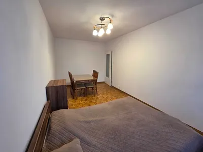 2-pokojowe mieszkanie w Warszawie przy pl. Zawiszy - miniatura 4