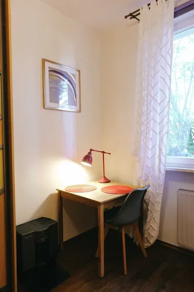 Pokój Metro Stare Bielany Widok na las, blisko AWF/UKSW Kasprowicza widny - miniatura 4