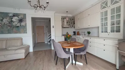 Wyjątkowe, dwupoziomowe mieszkanie 3 pokoje i garderoba, 80 m² z klimatyzacją i windą - miniatura 3