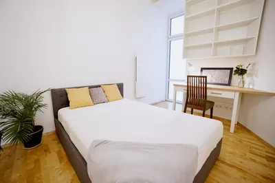 Apartament z widokiem na zieleń; 3 pokoje + kuchnia z jadalnią; Plac Na Groblach 17; 85 m2 u stóp Wawelu - miniatura 4