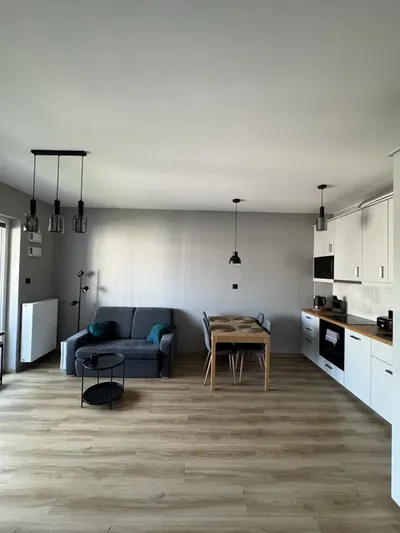 Wynajmę mieszkanie 44m2+miejsce garażowe(Warszawa Ursus Posag 7 Panien 11) - miniatura 2