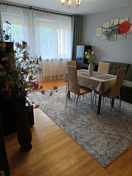 Do wynajęcia bezpośrednio od właściciela zadbane, funkcjonalne 2-pokojowe mieszkanie - 1/8