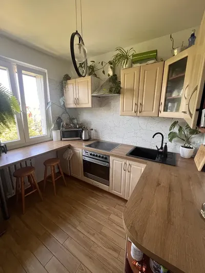 Przestronny 25m2 pokój z balkonem ul.Korczaka 8 - miniatura 5