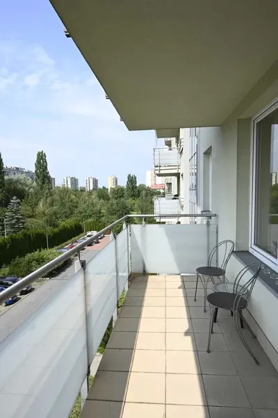 Wynajmę 51 m2 Conrada 8 Warszawa z miejscem w garażu podziemnym cena 3600 PLN czynsz w cenie - miniatura 5