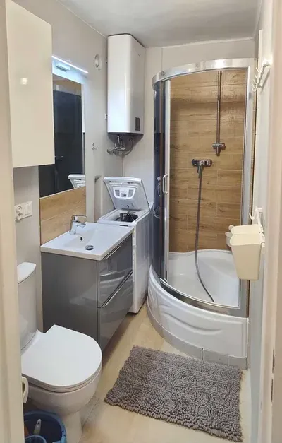 Wynajmę M4 po remoncie: salon + 3 pokoje, | blisko DTŚ | 3 piętro balkon | zero prowizji - miniatura 2