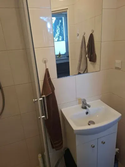 Wynajmę przytulną kawalerkę w Łagiewnikach - miniatura 4