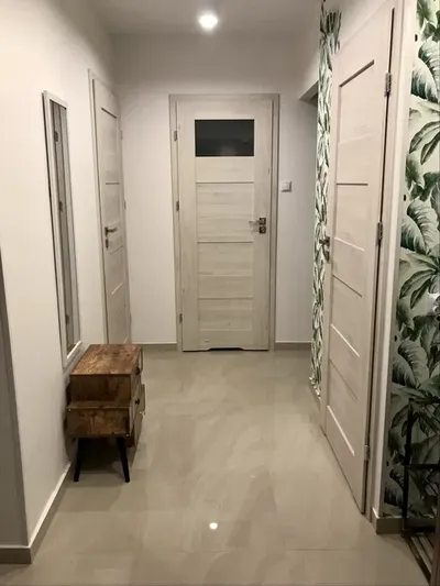 Pokój jednoosobowy lub dla pary z balkonem - PADEREWSKIEGO 1B (przy Rejtana) - miniatura 5