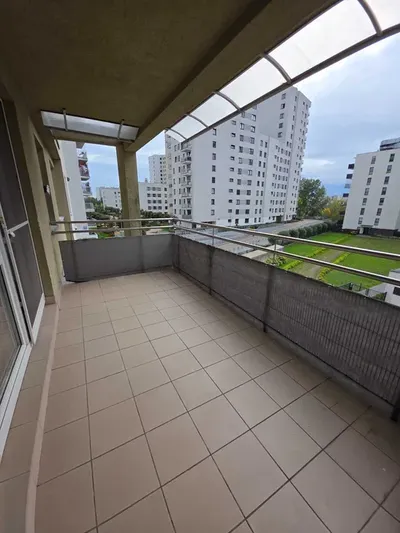 2 pokoje 54m2, Powstańców Śląskich 83, duża osobna widna kuchnia, Metro Bemowo 200metrów, w 15 minut jesteś w Centrum, dostęp do mieszkania bez barier - miniatura 4