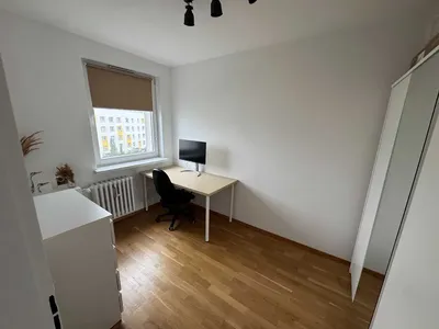 Przestronne 4-pokojowe mieszkanie na wynajem od listopada - [4-bedroom flat for rent from November - I speak English - call for details] - miniatura 4