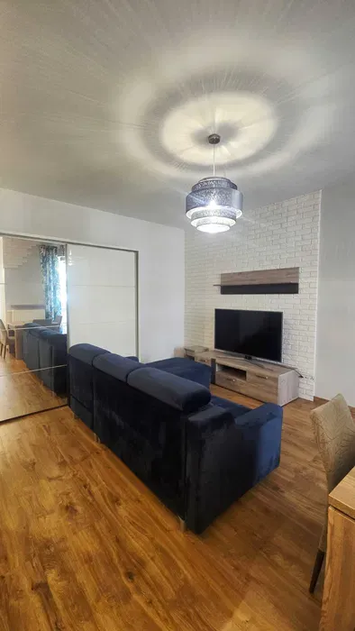Mieszkanie na wynajem 45 m² z garażem i komórką – Warszawa, ul. Ordona