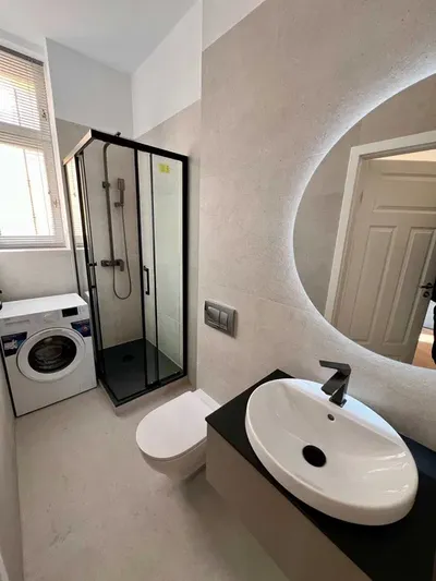 Komfortowy apartament kawalerka ścisłe centrum Mielzynskiego 20 - miniatura 3