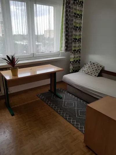 Pokój jednoosobowy w mieszkaniu 3 pokojowym - od zaraz! - miniatura 2