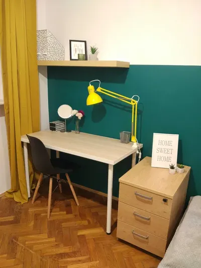 Duży pokój "Wesoły poranek" - os. Centrum C 1, Plac Centralny, Czyżyny, Nowa Huta - miniatura 3