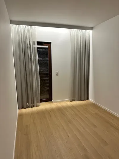 Nowoczesne mieszkanie na nowym osiedlu przy ul. Kolumny - miniatura 4