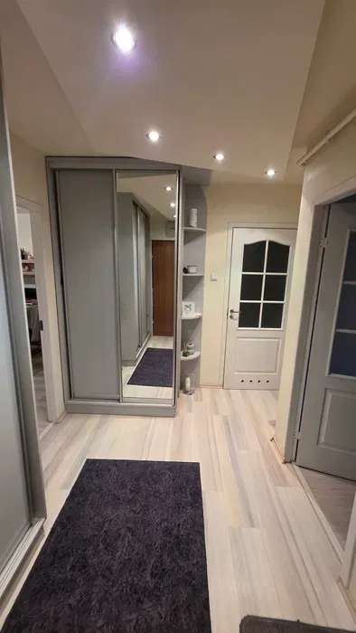 Przestronne 2 pokoje (58m²) z dużym balkonem i zielonym widokiem – Rogatka Warszawska - miniatura 3