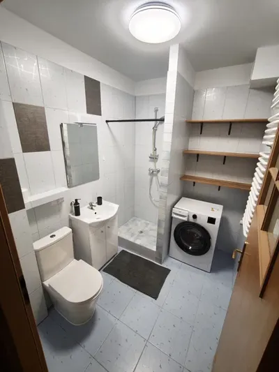 WYNAJMĘ OD LISTOPADA - Świeżo po remoncie 27m2 - miniatura 4