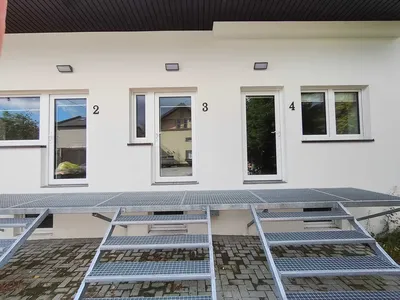 KAWALERKA BEZCZYNSZOWA + miejsce parkingowe, stałe opłaty, oddzielne wejście - miniatura 5