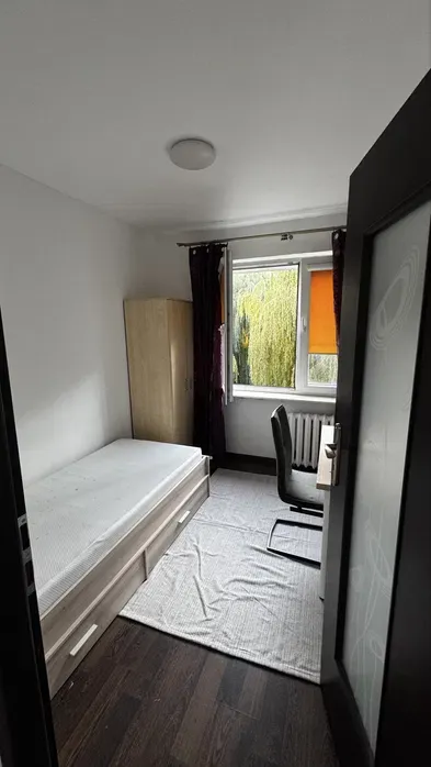 Pokój na Paderewskiego 3B, blisko uniwersytetu rzeszowskiego oraz millenium hall, wynajme odstepny od zaraz - miniatura 2