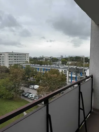 Mieszkanie 3 pokoje, loggia, kuchnia, Warszawa-Gocław ul. Komorska, BEZPOŚREDNIO - miniatura 3