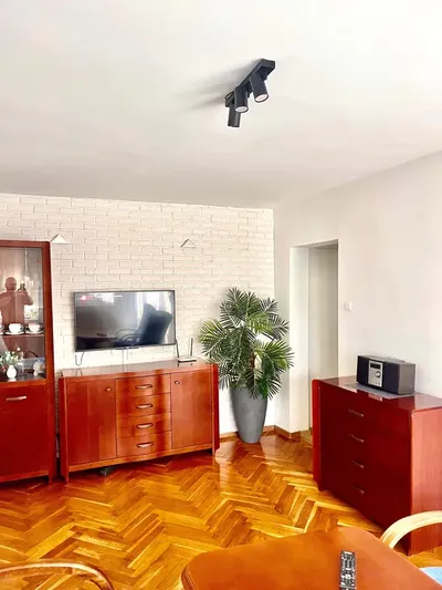 Wynajmę 2 pokojowe mieszkanie 38 M2 Łódź Teofilów - miniatura 2
