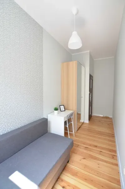 Przytulny pokój w centrum miasta - miniatura 2