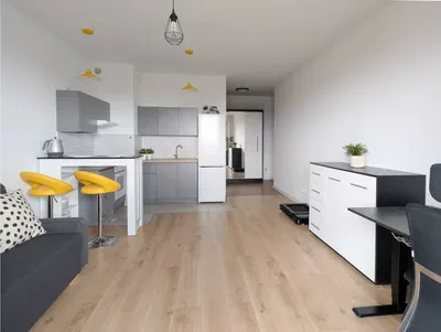 Kawalerka z balkonem i pięknym widokiem | BEZPOŚREDNIO - miniatura 3