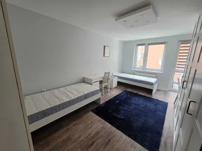 Duży pokój dwuosobowy z balkonem na wynajem, po remoncie, BEZ PROWIZJI - miniatura 2
