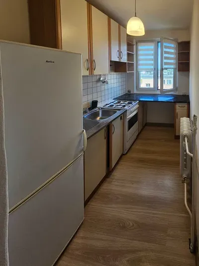 Mieszkanie 1 pokój + wnęka sypialna, ODNOWIONE, 28m2, Mistrzejowice/os. Piastów :) BEZ POŚREDNIKÓW - miniatura 3