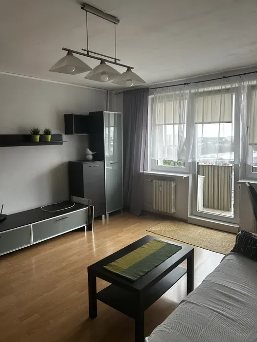 Mieszkanie na wynajem 2 pokoje - 1/8