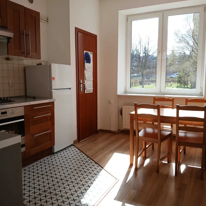 Gdynia Grabówek, ul. Morska – Przestronne 3-pokojowe mieszkanie w klimatycznej kamienicy (67 m²) - 1/8
