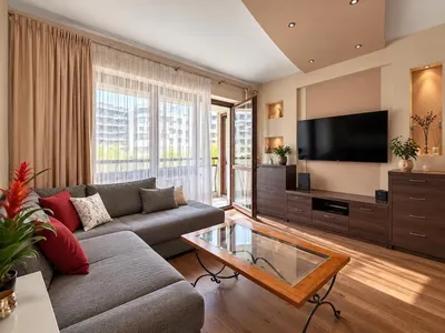 Parking | Metro Rondo Daszyńskiego |Balkon | Apartamentowiec | Komórka lokatorska